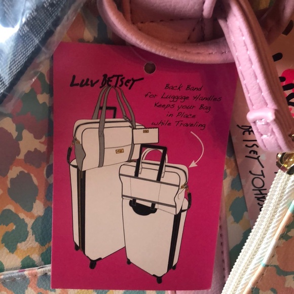 BETSEY JOHNSON OMBRÉ CRUIZIN WEEKEND BAG - Picture 10 of 13